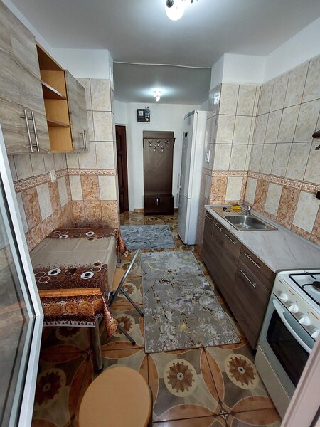 Titan, proprietar et. 6 dec mobilat utilat foarte curat/ renovat linistit